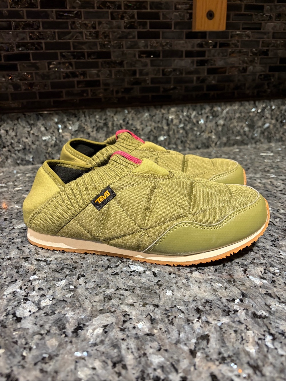 Teva Shoes Womens 7 Re Ember Moc Quilted Slip On Sneaker Slippers 1125471 Olive